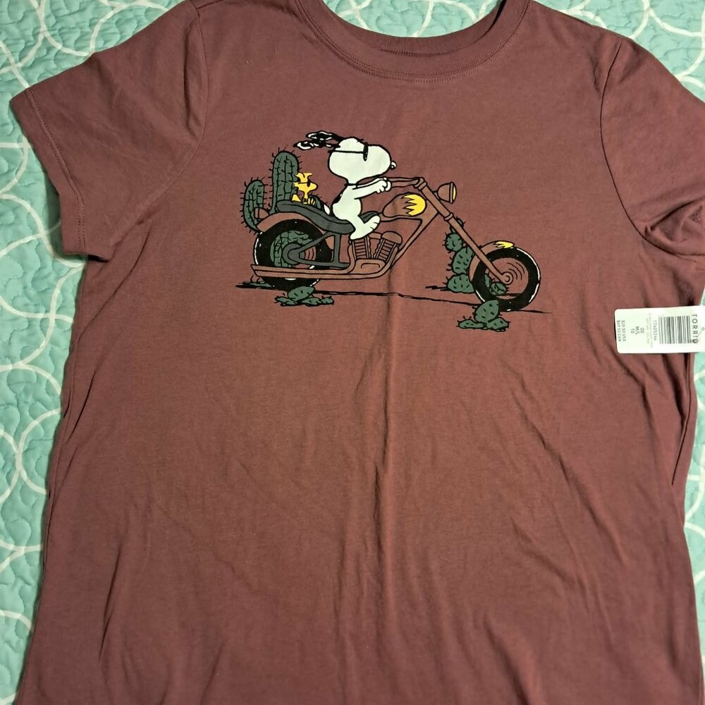 TORRID PEANUTS SNOOPY BIKER TSHIRT 00 M/L 10 NWT